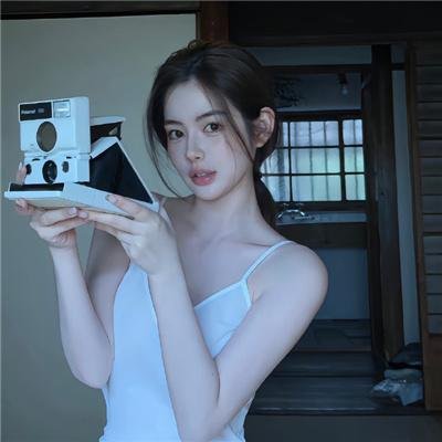 男人转化出机器人铠装